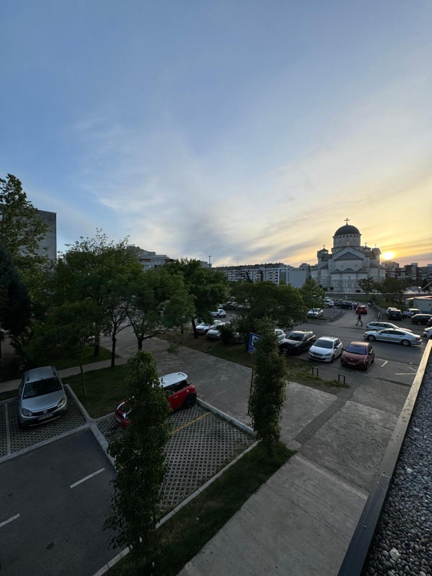 Eleven Apartment พอดโกริกา ภายนอก รูปภาพ