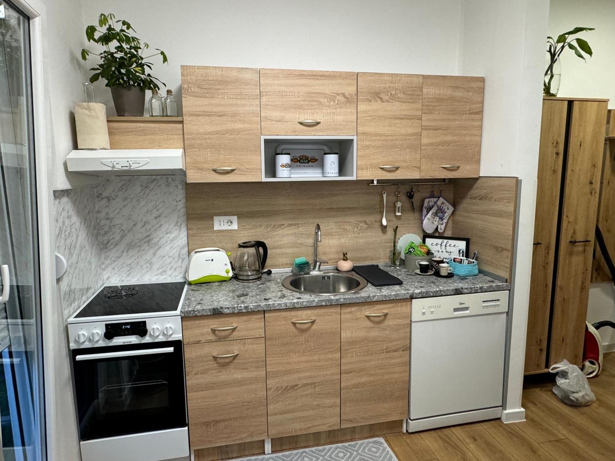 Eleven Apartment พอดโกริกา ภายนอก รูปภาพ